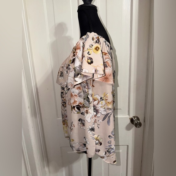 Women's size large jeans by Buffalo David Bitton Floral top shirt flowers summer - Picture 4 of 5